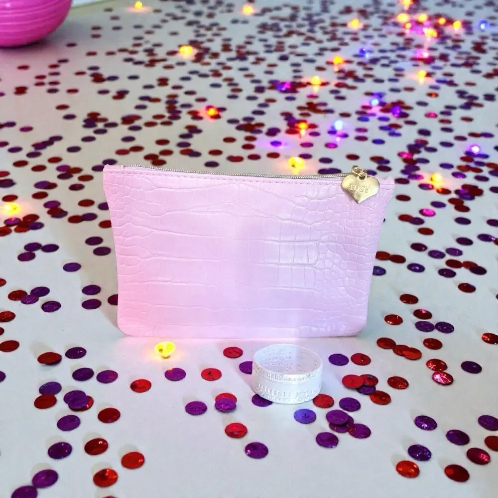 FEBRUARY 2026 Ipsy Glam Bag NWOB 5x7” - Bag only